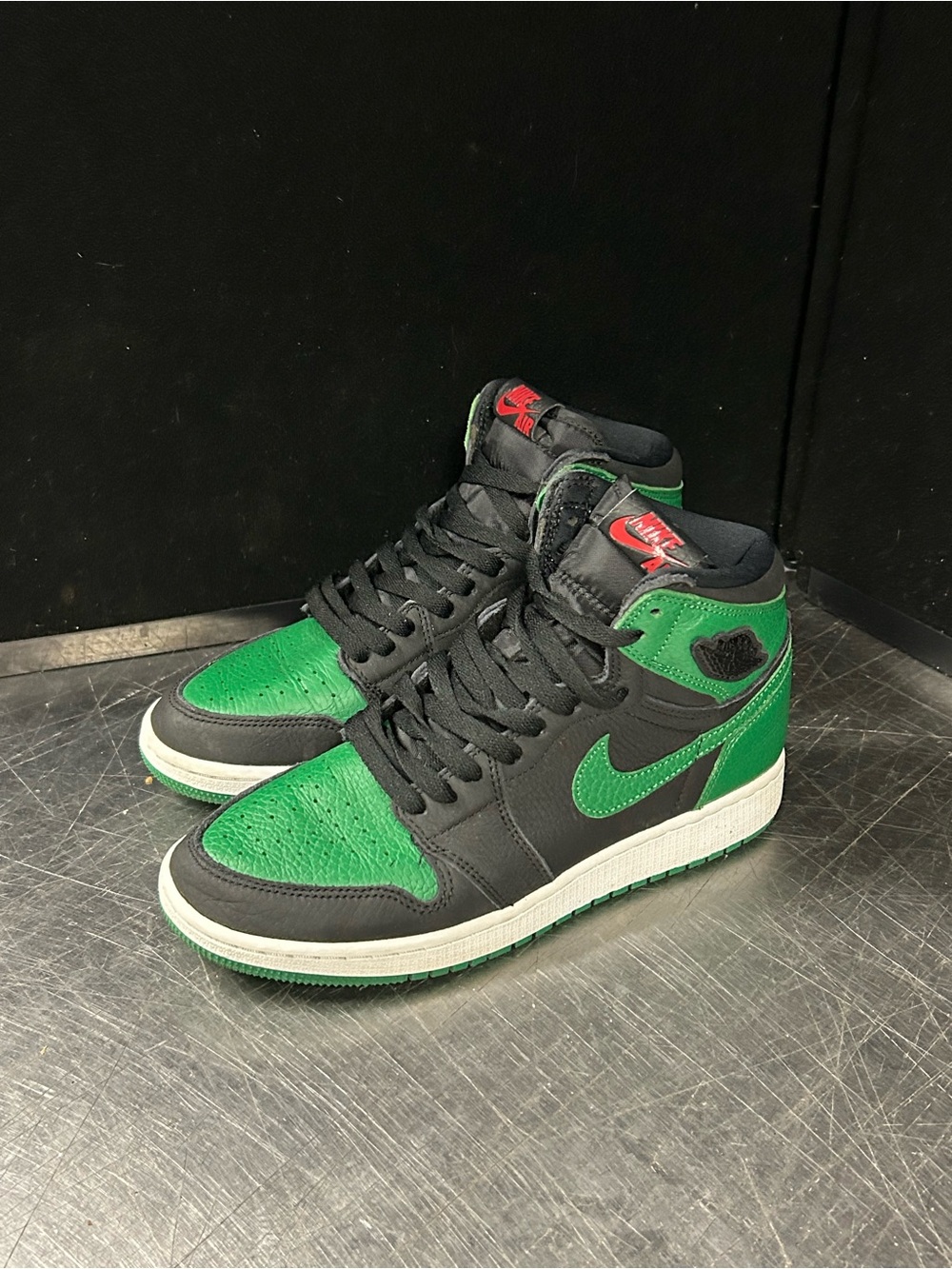 Nike Air Jordan Retro 1 Size 5.5Y